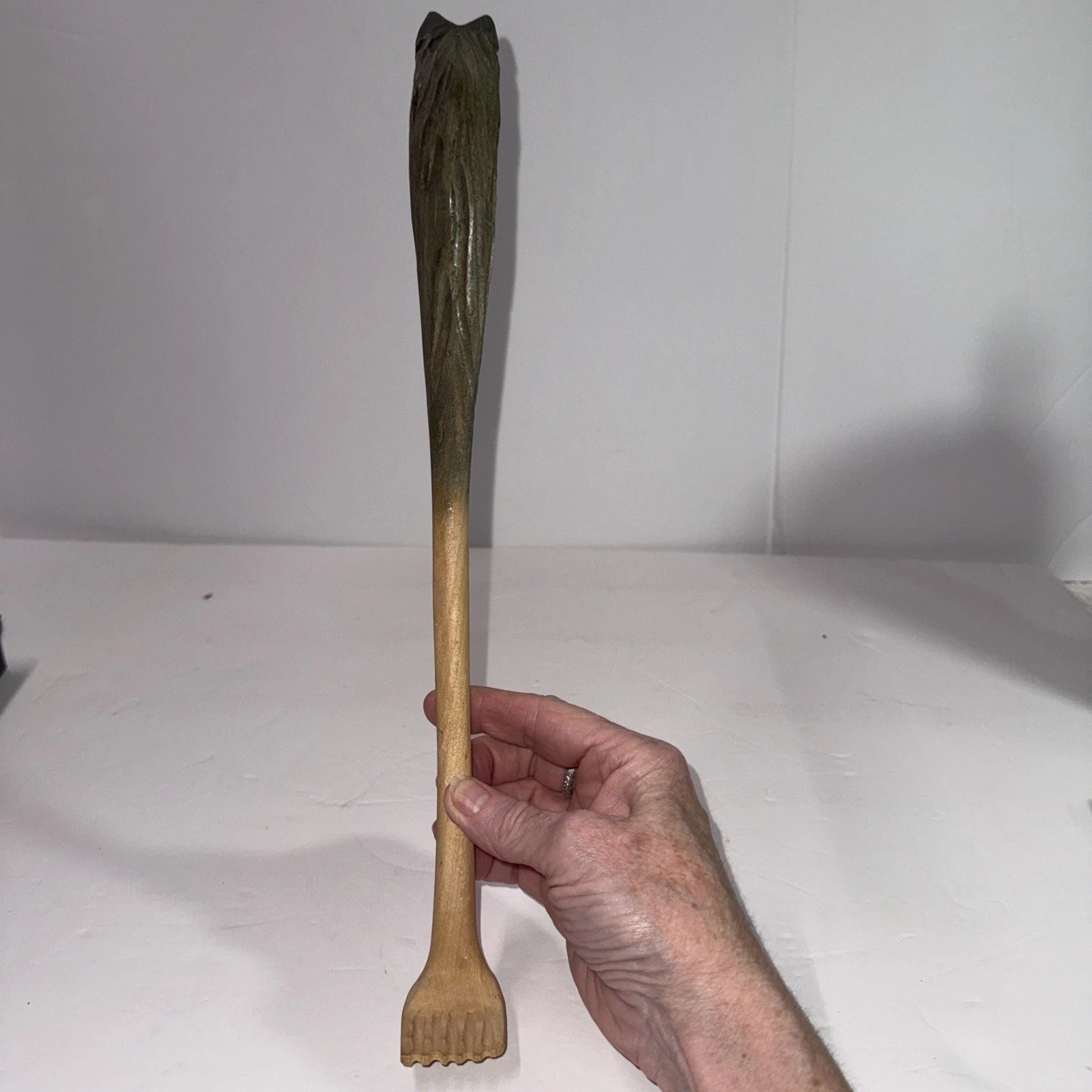 Back Scratcher for Men/Women  Handcrafted Wooden Animal Lover, Wolf Head