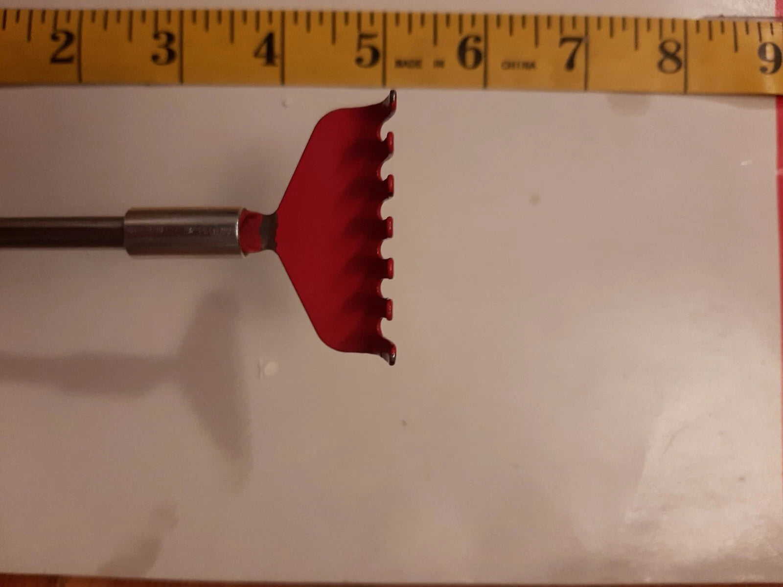 Telescopic Back Scratcher Red Garden Rake - Generic massager 27 inches to 8 in