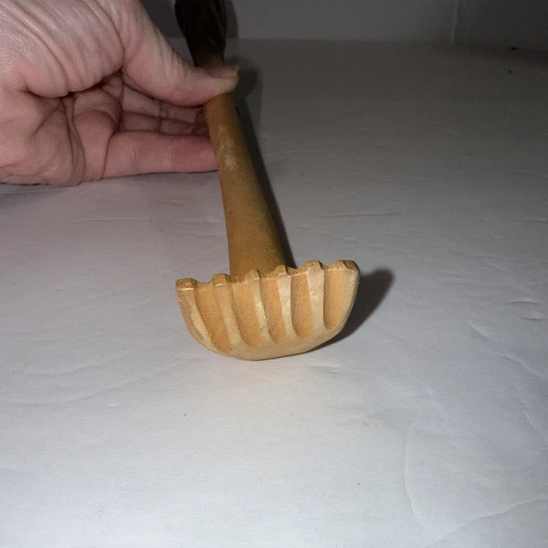 Back Scratcher for Men/Women  Handcrafted Wooden Animal Lover, Wolf Head