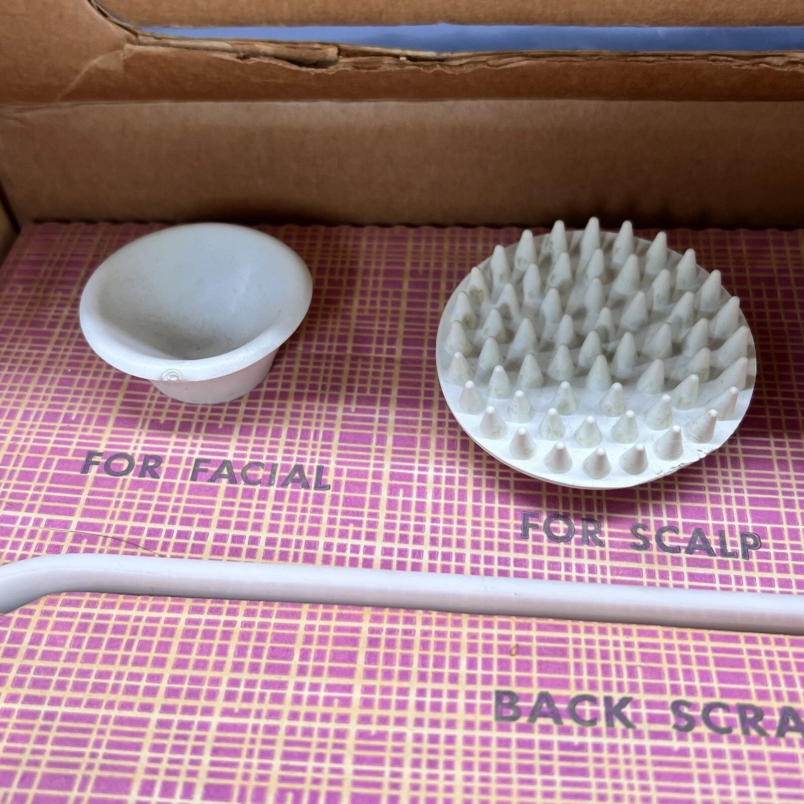 Electric Back Scratcher Massager Allover Clipper Company 6 PC Original Box Vtg