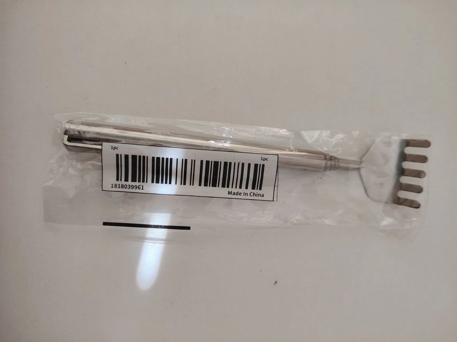 Extendable Back Scratcher