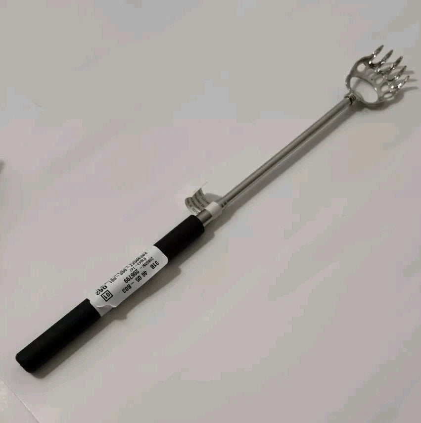 Bear Claw Extendable Telescopic Back Scratcher/ Massager (random color shipped)