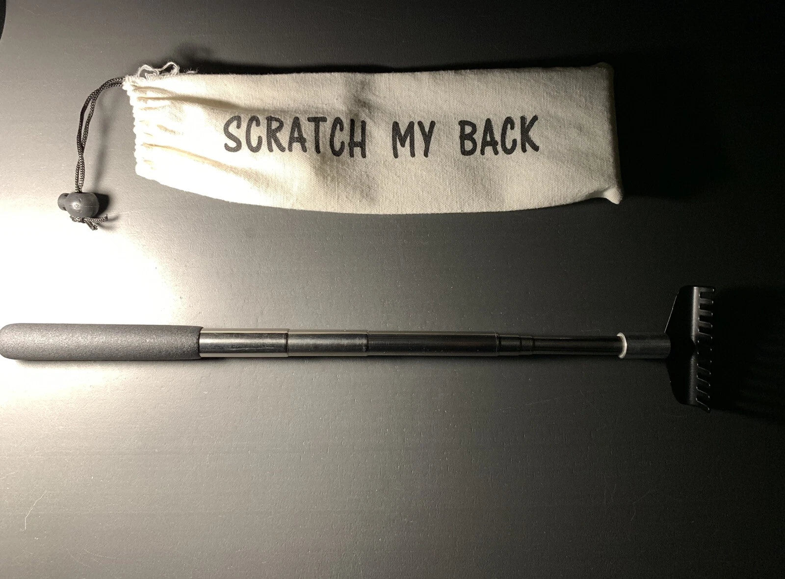 Portable Back Scratcher Extendable Metal For  Men & Women With Dust Bag