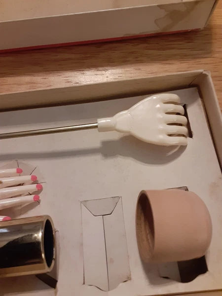 Deluxe Back Scratcher Battery Powered Vibrating 18" In Box - Works