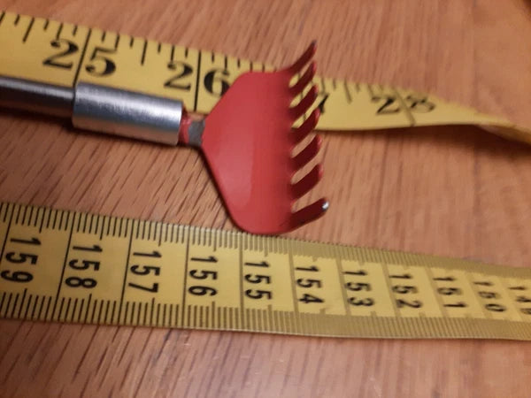 Telescopic Back Scratcher Red Garden Rake - Generic massager 27 inches to 8 in