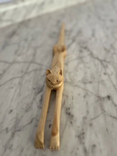 Wooden Cat Shaped Back Scratcher 17” New